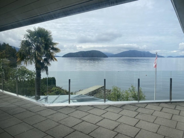 100 lions bay avenue lions bay west vancouver 01