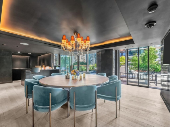 building_672e516fe6c95_0