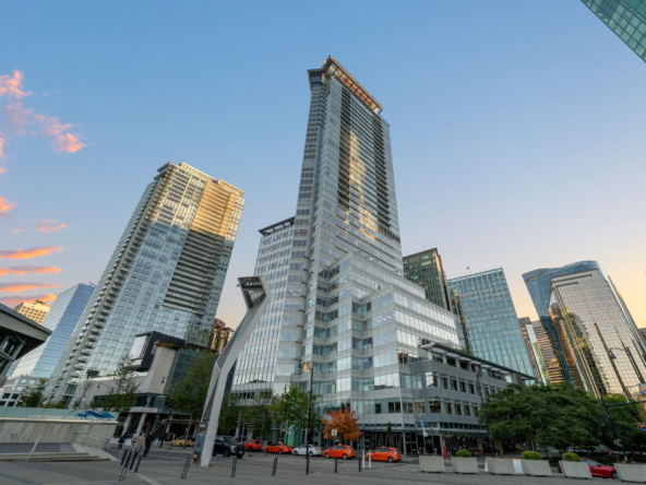 1 web or mls A737076